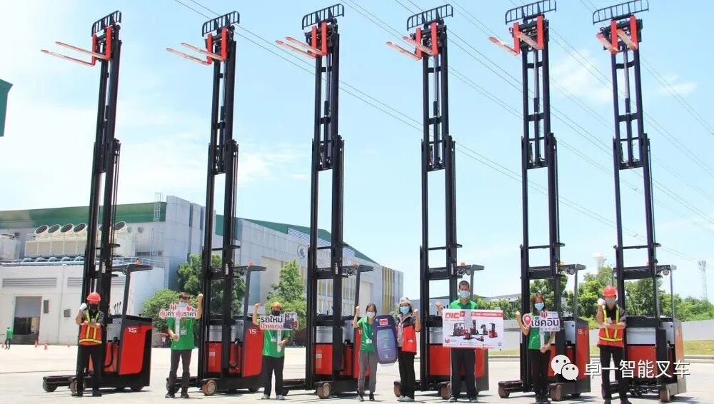 الحالات الخارجية | شركة Zowell Intelligent Forklift Technology تذهب إلى الخارج ، لتخلق حلولًا لوجستية فعالة للشركات التايلاندية